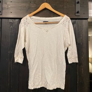 American Eagle Outfitters Cream Fitted 3/4 Sleeve Blouse